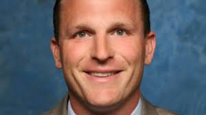 Drake basketball hires Darian DeVries as next head coach