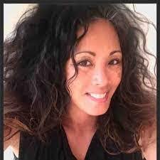 Mindy Tawney's Instagram, Twitter & Facebook