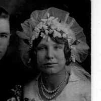 Evelyn Veronica Budde (1907–1998)