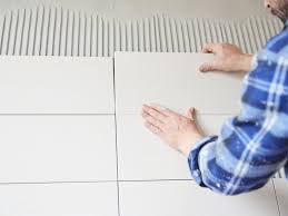 Welcher mieter oder vermieter kennt die folgenden passagen, die sich in fast allen mietverträgen findet, nicht: Bad Fenster Elektrik Wann Mietern Eine Renovierung Zusteht