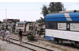 وی در جریان انقلاب مشروطه و پس از فتح تهران در سال ۱۲۸۷ خورشیدی، به همراه گروه محافظین عین‌الدوله که تبعید می‌شد، به فریمان فرستاده شد. Ø§Ù„Ù…ÙƒÙ†Ø§Ø³ÙŠ Ø§Ù„Ø¢Ù† Ø§Ù„Ù‚Ù„Ø¹Ø© Ø§Ù„ÙƒØ¨Ø±Ù‰ Ø³ÙˆØ³Ø© Ø§Ù†Ù‚Ù„Ø§Ø¨ Ù‚Ø·Ø§Ø± Ù†Ù‚Ù„ ÙÙŠØ³Ø¨ÙˆÙƒ