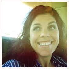 Aimee Estes's Instagram, Twitter & Facebook