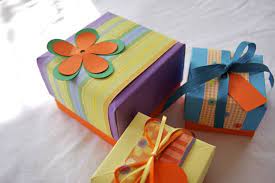 Per ogni cliente e ordine inviamo al massimo 3 scatole fai da te. Scatole Regalo Fai Da Te Tecniche Fai Da Te Realizzare Scatole Regalo