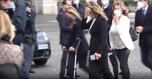 There is not much to joke about. Giorgia Meloni Al Quirinale Con Le Stampelle Diremo No A Un Esecutivo Zoppo