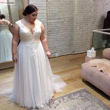 Plus Size Wedding Gown With Interior Corset And Gentle Lace Tracie Studio Vestidos De Casamento Plus Size Vestidos De Noiva Plus Vestidos De Noiva Plus Size