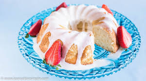 This low carb angel food cake recipe with almond flour and coconut flour has only 2g net carbs per slice. Amazingly Airy 5 Ingredient Keto Angel Food Cake Dairy Free Low Carb Lchf Super Delicious Youtube
