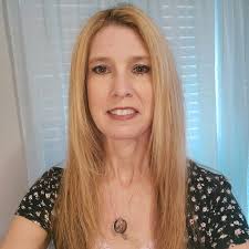 This message is picked for you Honey you looking at my post and you can't  even say hi to me or you don't love me anymore 💗🌹💕