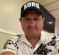 Saludando a toda la bandera ya dejameee!