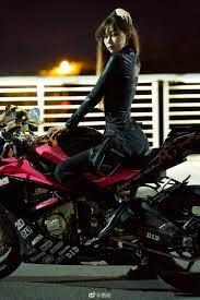 2 days ago · 抖音網紅「痞幼」擁有甜美的亮眼外型，加上年僅23歲就有7年玩車的反差資歷，被外界封為「重機女神」，如今微薄已有超過150萬名粉絲追蹤，然而近來卻身陷性愛風波，不少大尺度影片外流，她日前已完成報案，並透過律師發布聲明，此外也親自出面拍片澄清，懇求網友別再攻擊她：「我的心也是. 3argxjxtvv Bxm