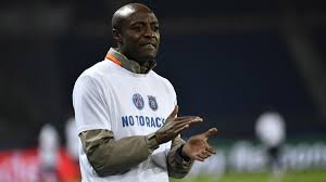 Takım kadrosu ve oyuncu i̇statistikleri. Basaksehir Ile Psg Oyunculari Sahaya Irkciliga Hayir Tisortuyle Cikti