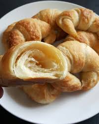 I Love Croissants I Haven T Had One For Close To A Year I Have Been Vegan Since January And Haven T Had One Sin Vegan Bakery Vegan Pastries Aquafaba Recipes