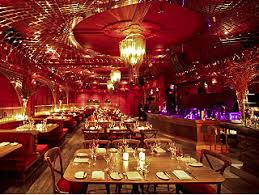 Take A Trip Back To The Mad Men Era At Retro Supper Club The Darby Where Classic Cocktails Take Center Stage Jazz Restaurant Classic Cocktails Manhattan Trip