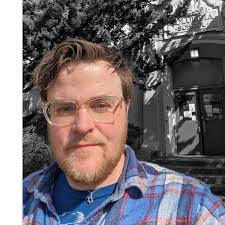 Diane Whitlow's Instagram, Twitter & Facebook