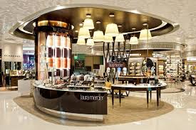 Sheridan Co Put Laura Mercier Into Tangs Orchard Singapore Retail Design Retail Interior Design Kiosk Design