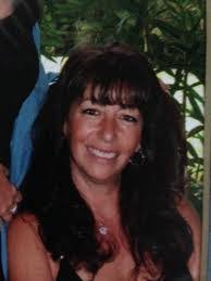 Nancy Hirten's Instagram, Twitter & Facebook