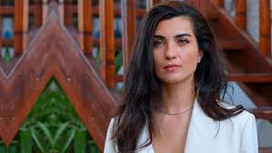 Tuba büyüküstün hangi dizilerde oynadı? Tuba Buyukustun Kimdir Tuba Buyukustun Hayati Ve Biyografisi