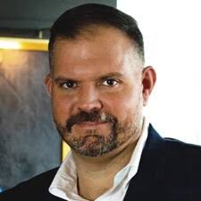 News | General Manager Balances Guests' Needs at Neighboring Hotels