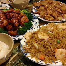 To enjoy fresh seafood catch like lobster, crab and shellfish as well as other dishes on the menu, make a reservation at least three days in advance. Fatima S Halal Kitchen Astoria 32 Tips From 462 Visitors