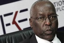 Cabinet, employers ask agency to lower salaries further