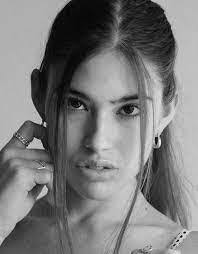 Danielle Grasseth's Instagram, Twitter & Facebook