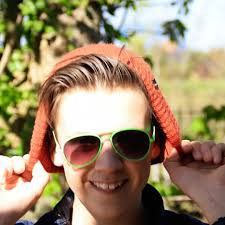 2 Amazing photos of Andreas Magne Wind #portraitphotography #infocus #green  #blueshirt #shirt #greenglasses #orangebeanie #beanie #pretty #boy Photos  by Rumle Wind