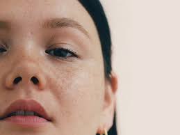 However, the secret of a perfect makeup looks for sensitive eyes lies in the right preparation, the right choice of products, and the right way of makeup removal. The 10 Best New Makeup Products For Sensitive Skin And Eyes Self