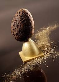 Les Nouvelles Collections De Damien Piscioneri Art En Chocolat Oeufs De Paques Chocolat Sculptures En Chocolat