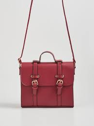 hand drawn wreath with chamomile flowers vector floral illustration in vintage style down wreath drawing embroidery flowers pattern floral embroidery patterns