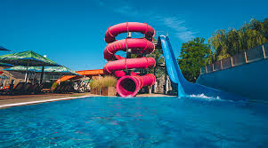 For guests with a vehicle, free parking is available. Hotel Perla Baile 1 Mai Romania
