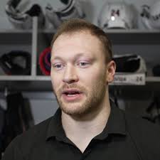 "It's gonna be more of a grind." , Ollie says the team needs be prepared  for another bigger & heavier game against Dallas. Hear more from him and  Dean Evason in before puck drop⬇️, 🎥 ...