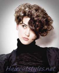 120 Best Short Curly Hair Best Haircut Style For Men Women And Kids Trending In 2021 Curly Hair Styles Haircuts For Curly Hair Short Curly Hair