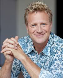 Steve Anthony's Instagram, Twitter & Facebook