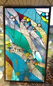 Restauration, création vitraux, fabrication d'objets en le vitrail art déco est terminé, encadré par @mupdeco qui a encore fait un super travail. 7 Idees De Technique Faux Vitrail Comment Peindre Le Verre Peinture Sur Verre Vitrail