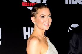 And now kate bears more than a passing resemblance to angelina jolie when she had her head shaved in this buzz cut style during the 90s. Kate Hudson Shows Off Shaved Head At Marshall Premiere Style Living