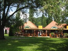 (lidó strand), vonyarcvashegy, 8314, hungary. A Legjobb Balatoni Strand Nyomaban Szigliget