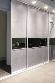 Schiebetur Mit Spiegel Schiebetur Schiebeelemente Trennwand Tur Kleiderschrank Sc Kleiderschrank Schiebeturen Schiebeturen Schrank Glastur Schiebetur