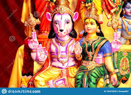 Der hinduismus, auch sanatana dharma (sanskrit: Idole Der Hinduistischen Gottinnen Lakshmi Und Perumal Stockfoto Bild Von Lehm Ausstellung 166373028