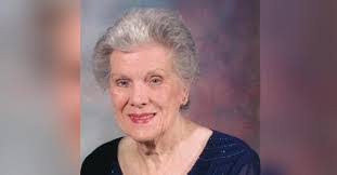 Toni Janis's Instagram, Twitter & Facebook