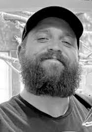 Amber Neel's Instagram, Twitter & Facebook