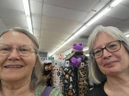 Finished Sherry's Christmas apron today! Wendy's Apron workshop was  awesome!!