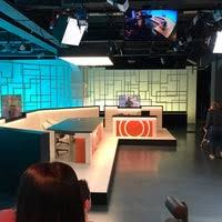 De ideale wereld was nog nooit zo dichtbij, want vanaf nu kan je altijd en overal bij diw terecht. Studio De Ideale Wereld Tv Station In Vilvoorde
