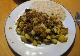 Tiroler Grostl Em Spezial Eine Spezialitat Aus Osterreich In 2021 Food Rice Grains