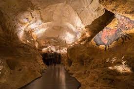 We will be in montignac in early october. Excursion De Sarlat A Lascaux Iv Centre International De L Art Parietal Bergerac 2021