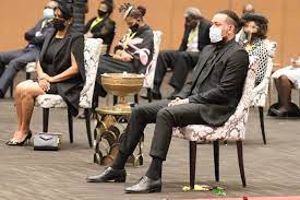 Following the unexpected death of south african rapper aka's fiancée, nelli tembe, who fell from the 10th floor of the pepper club hotel in cape town, more details are emerging on the tragic passing. A2 Wzxuszbglnm