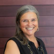 Meet Our Expert Volunteer Faculty