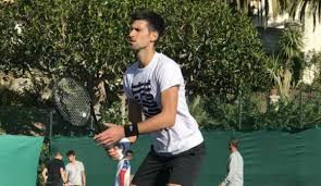 As an artist whose profile has rapidly expanded from serbia's techno realm, ilija djokovic has earned support from the likes of adam beyer, maceo plex, tale of us, john digweed and lots more since del. Novak Djokovic Mit Neuem Schlager In Die Neue Saison Tennisnet Com