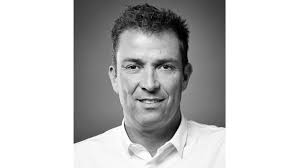 Manulife staffs up, eyeing growth in private markets