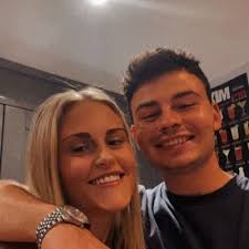 Aaron Hewitt (@_Aaronhewitt)