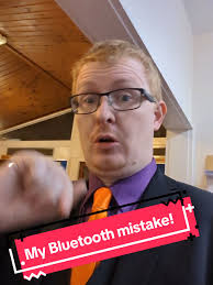 One of my biggest fears when performing happened today... at least I  realised quickly. #magic #fail #bluetooth #vlog