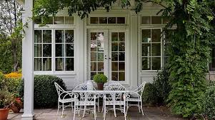 Jendela adalah dua mata pisau Cara Agar Rumah Sejuk Dan Nyaman Dengan Sirkulasi Udara Baik Tanpa Ac